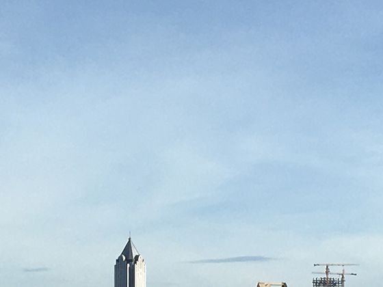 撒哈拉岩石空调：多孔玄武岩被动制冷原理
